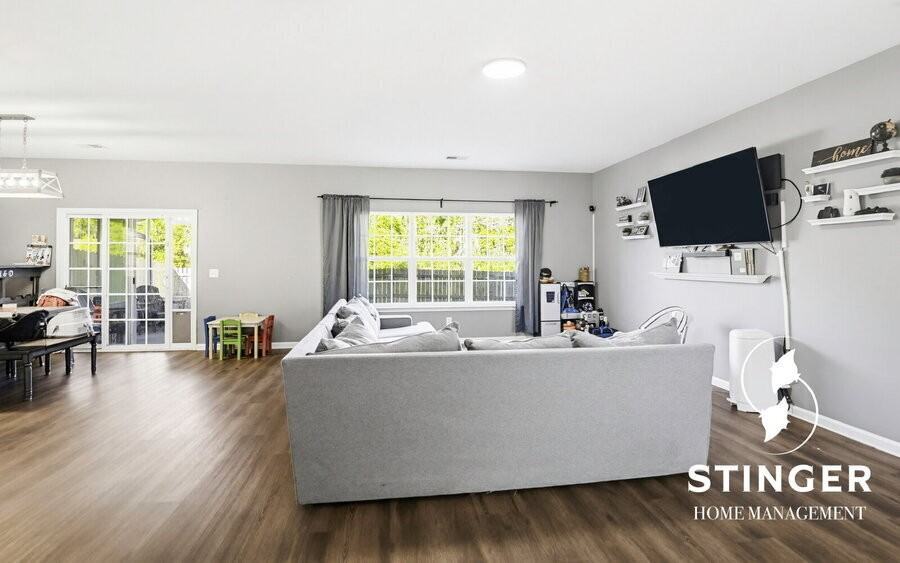 100 Patriot Ct - Photo 6 of 36