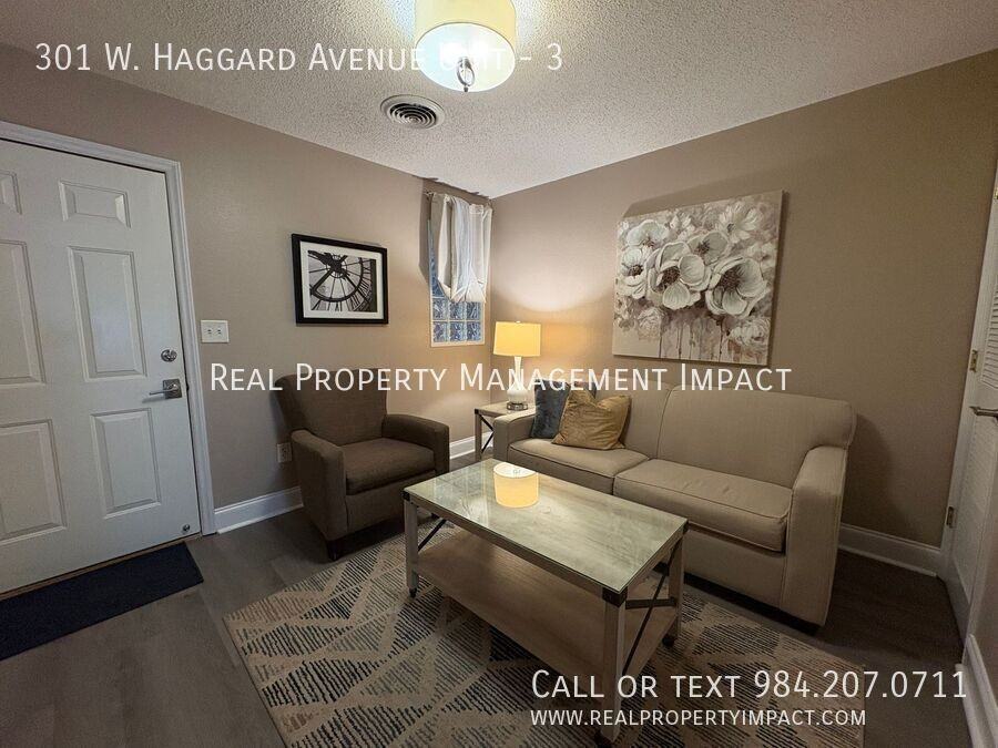 301 W Haggard Ave #3 - Photo 3 of 20