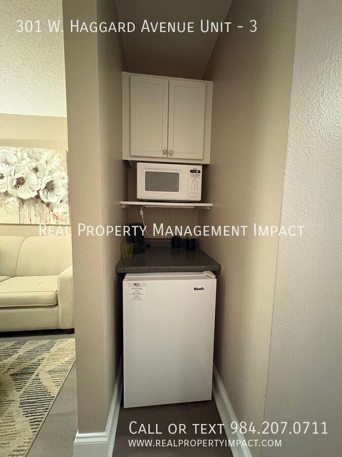 301 W Haggard Ave #3 - Photo 6 of 20