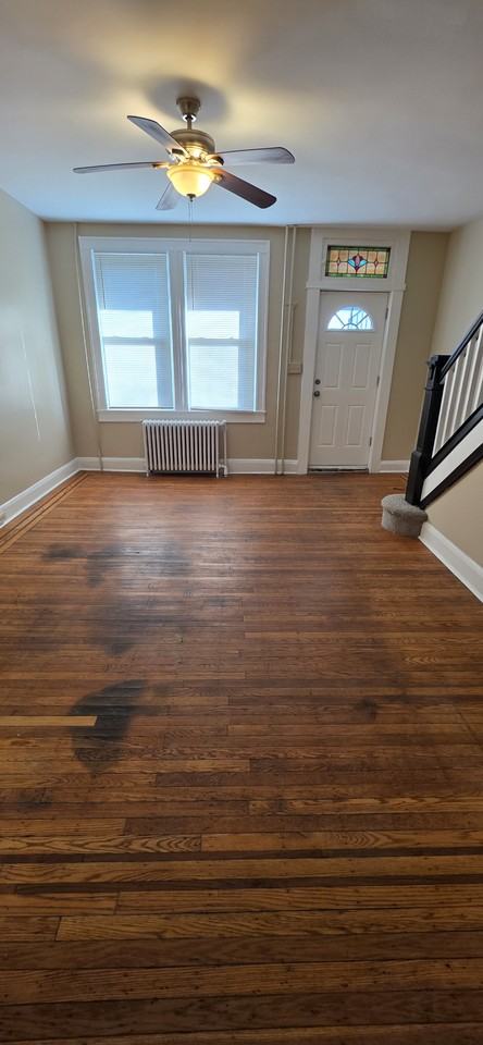 2826 Mayfield Ave - Photo 3 of 11