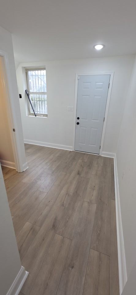 222 N Glover St - Photo 3 of 11