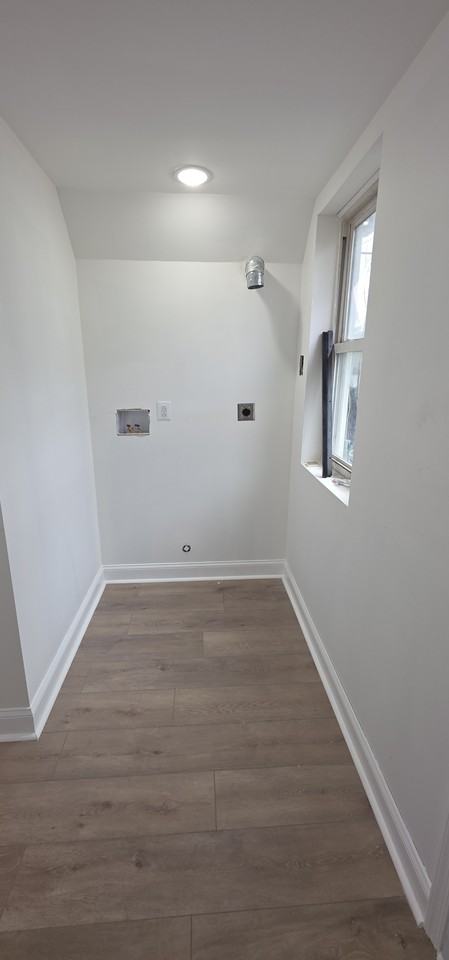 222 N Glover St - Photo 6 of 11