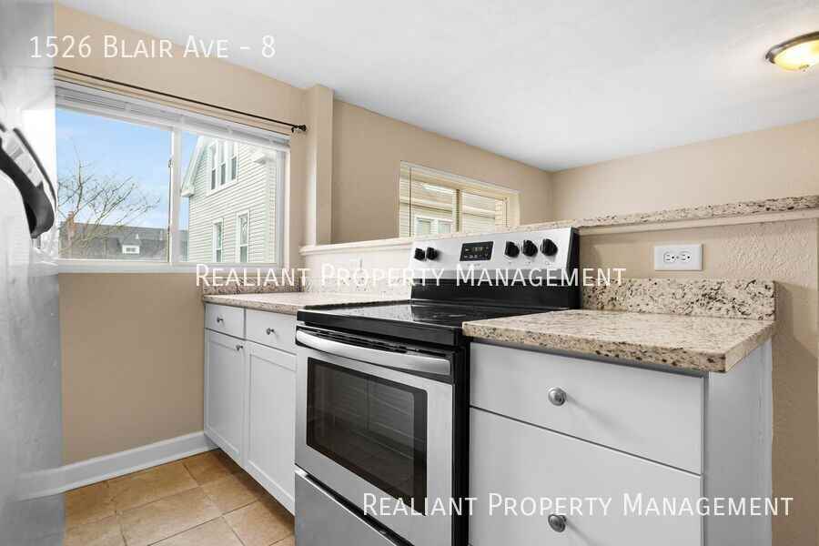 1526 Blair Ave #8 - Photo 7 of 46