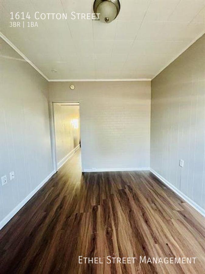 1614 Cotton St - Photo 5 of 13