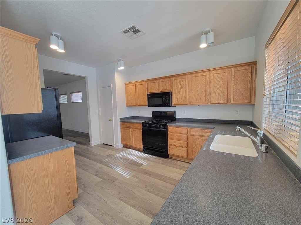 3274 Bronze Leaf St - Photo 6 of 27