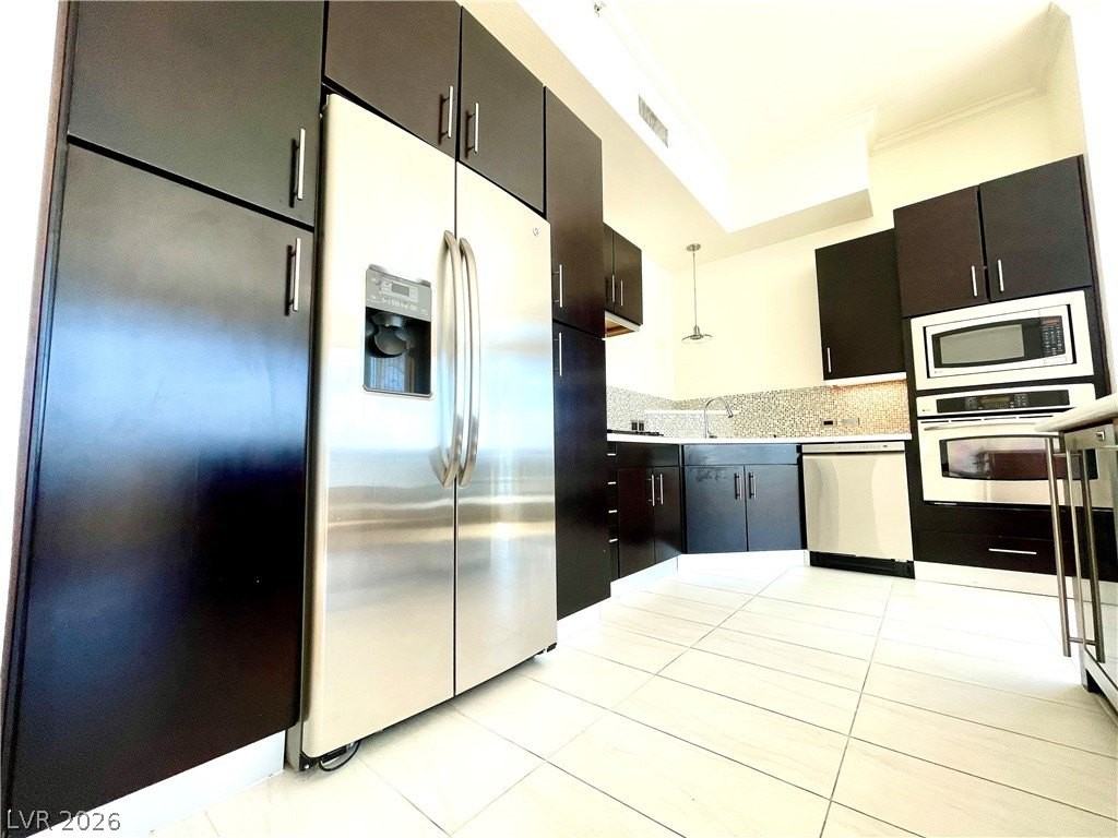 360 E Desert Inn Rd #402 - Photo 7 of 36
