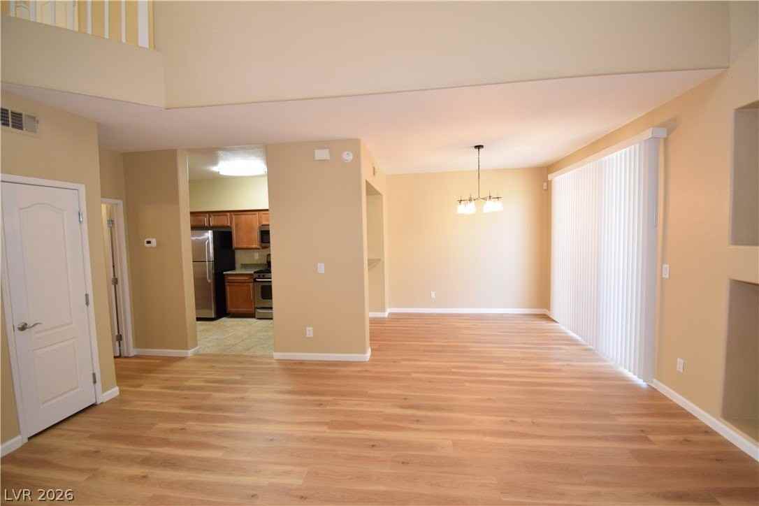 1613 Queen Victoria St #103 - Photo 5 of 26