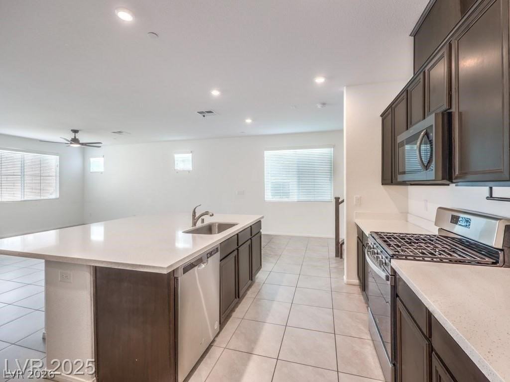 6130 Sinks Canyon Ave - Photo 3 of 39