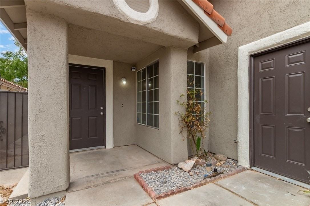 2689 Rungsted St - Photo 2 of 28