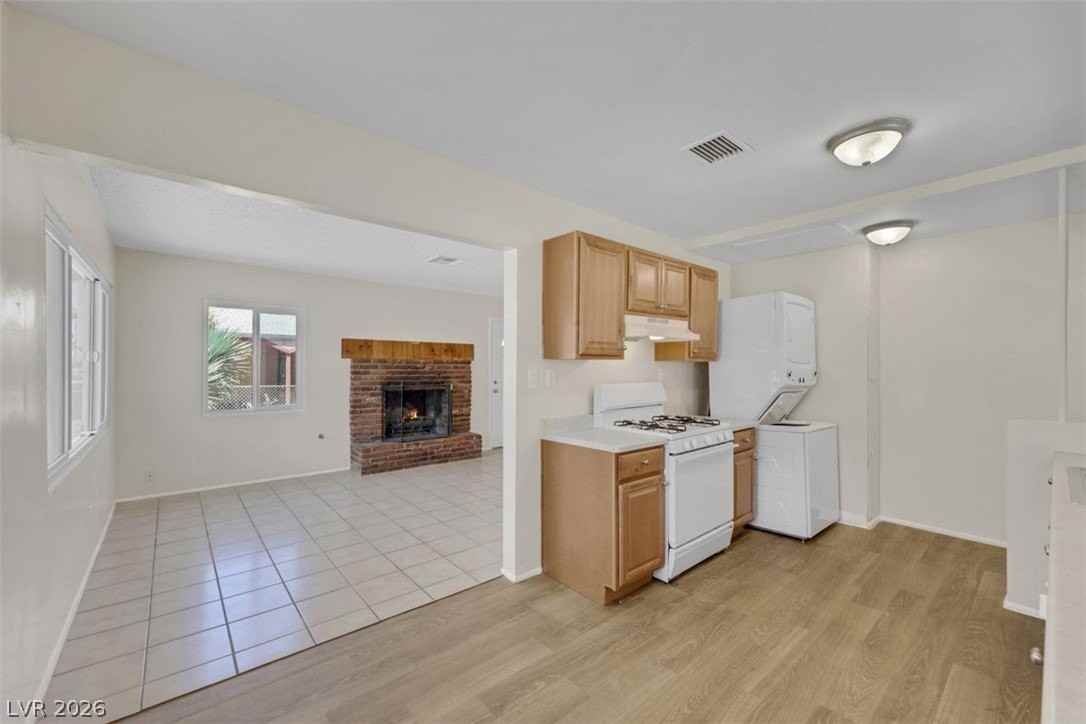 625 National St - Photo 6 of 20