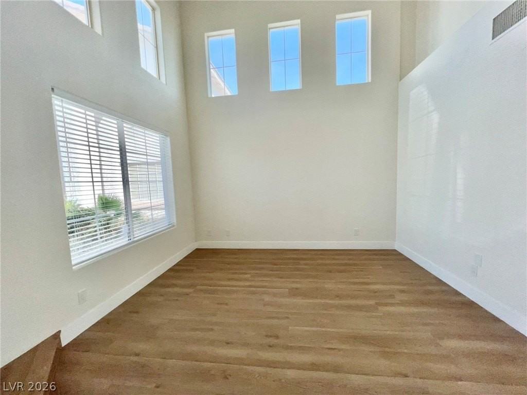 8104 Bronze Treasure Ct - Photo 7 of 32