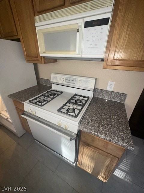 8425 Running Deer Ave #103 - Photo 7 of 17