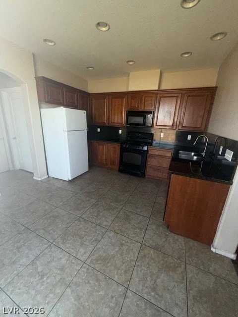 552 Bayo Canyon Ct - Photo 5 of 10