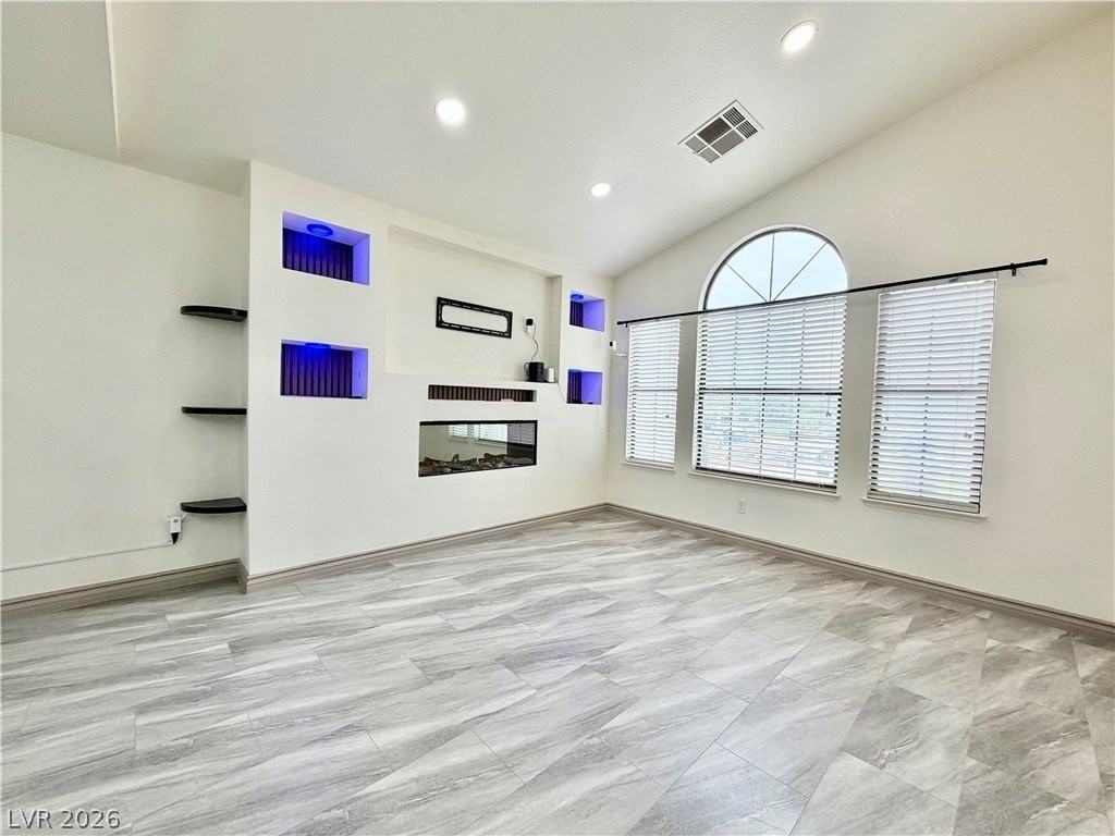 6251 Desert Sun Dr - Photo 5 of 28