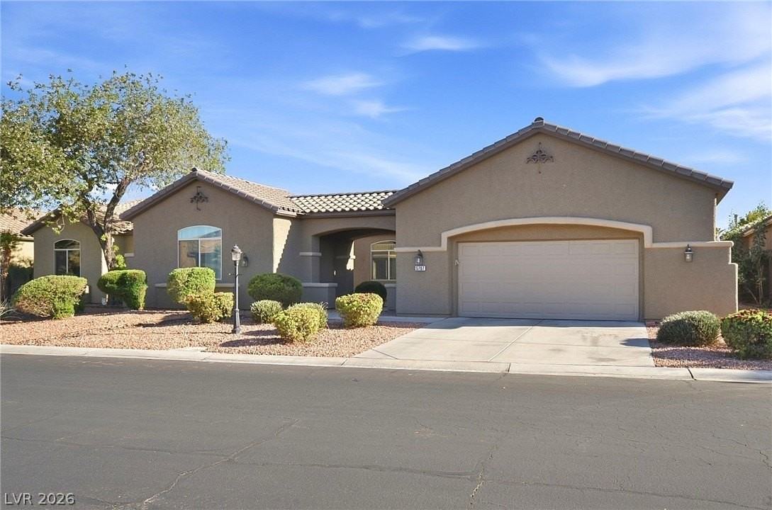 5707 Golden Leaf Ave - Photo 5 of 31