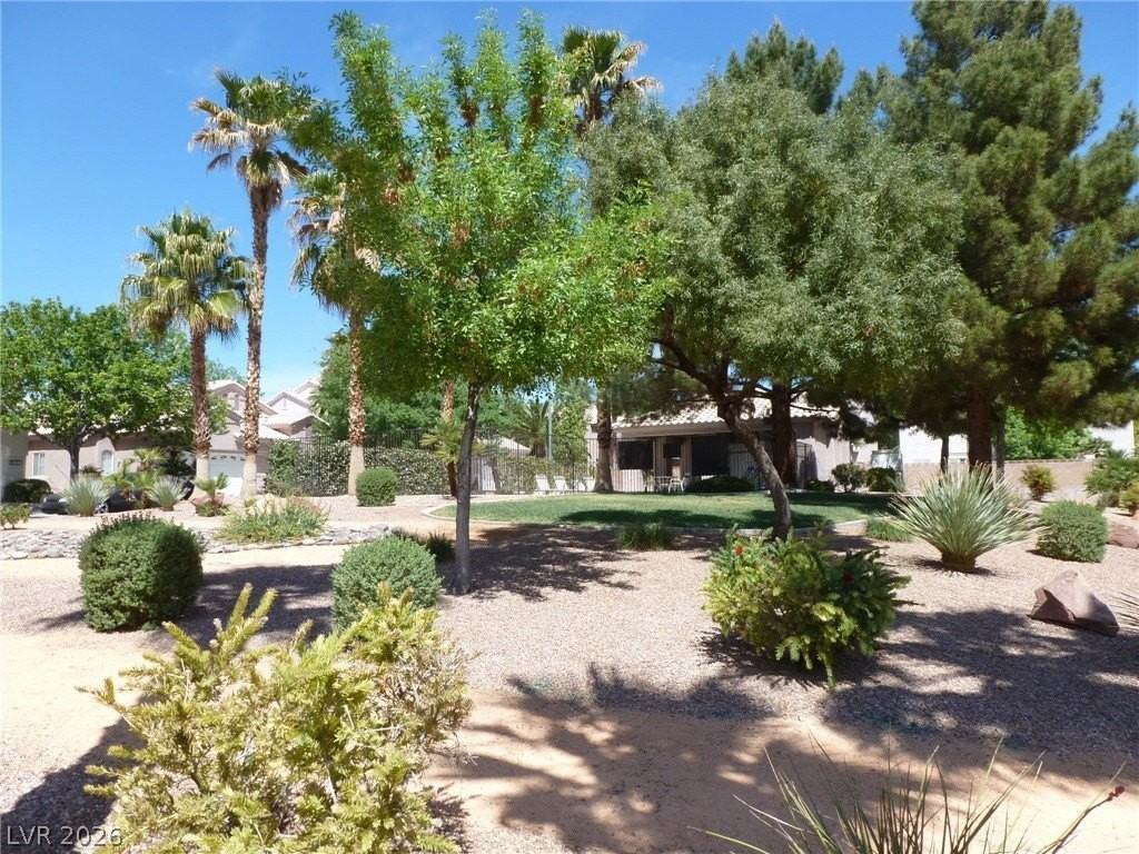 5323 Heatherbrook Cir - Photo 4 of 23