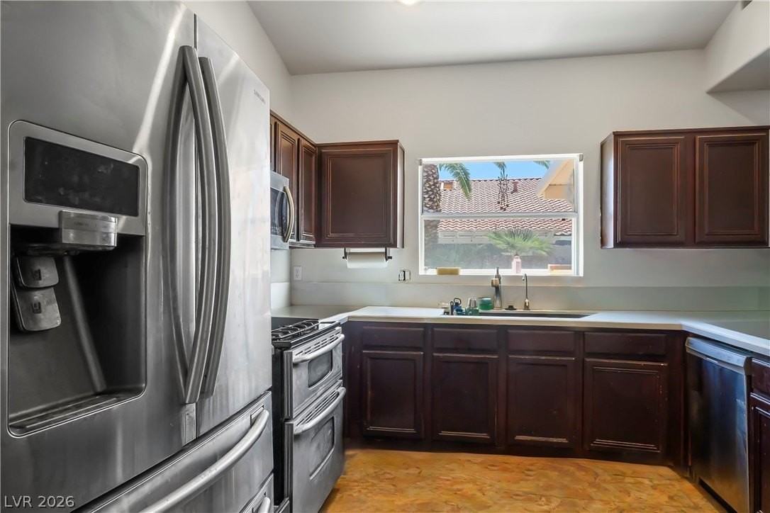 5425 Rusty Anchor Ct - Photo 7 of 22