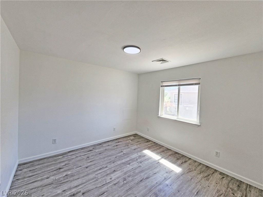1821 Pershing Ave #B - Photo 6 of 27