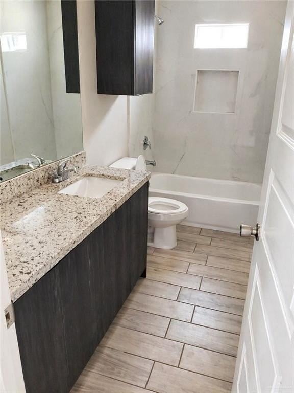 5912 Sandpiper Ave #3 - Photo 7 of 10