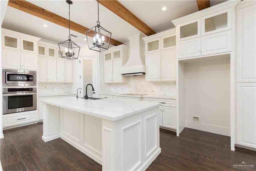 2502 Elbrus Ave - Photo 4 of 21