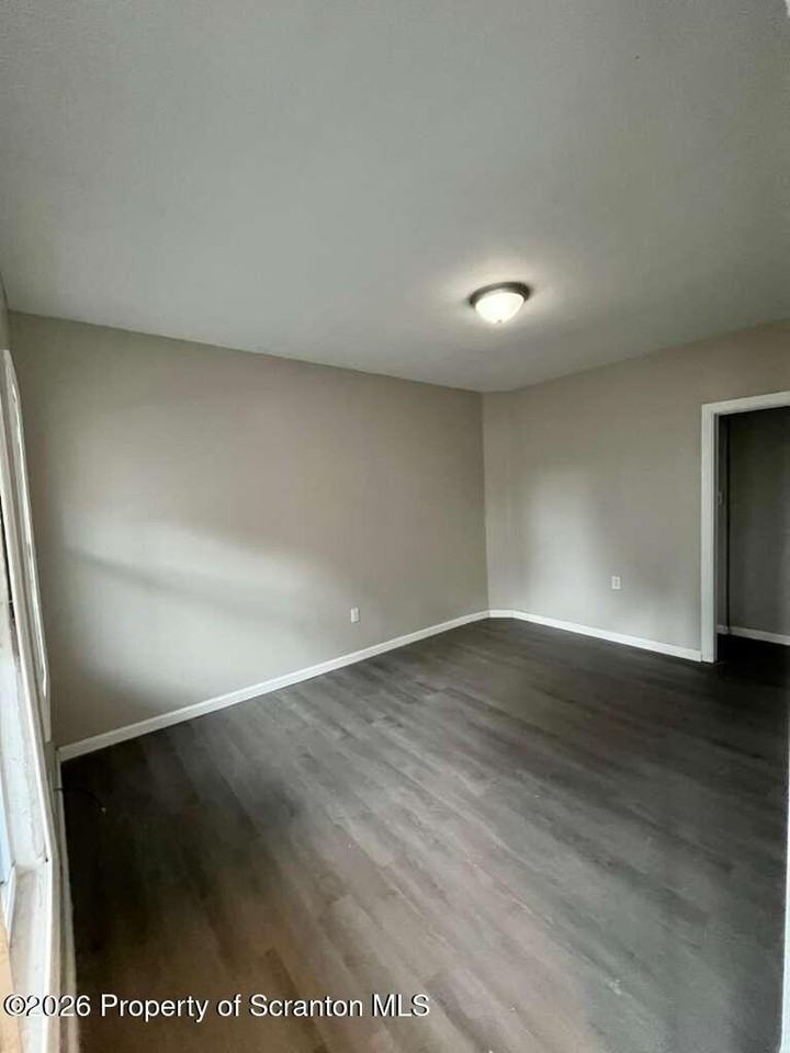 15 Amity Ct - Photo 2 of 9