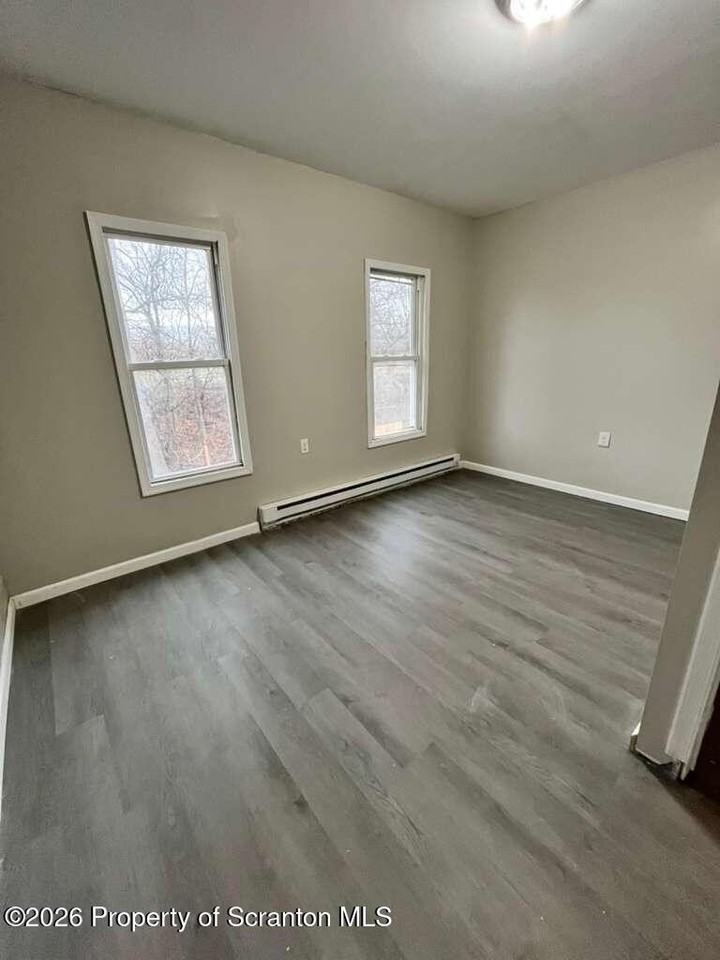 15 Amity Ct - Photo 4 of 9