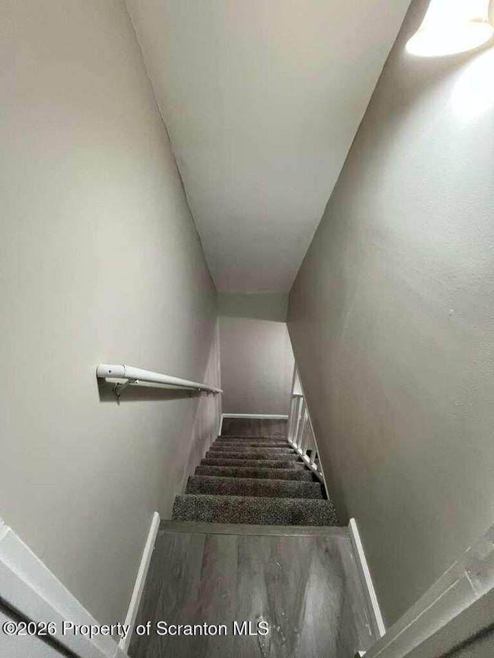 15 Amity Ct - Photo 6 of 9