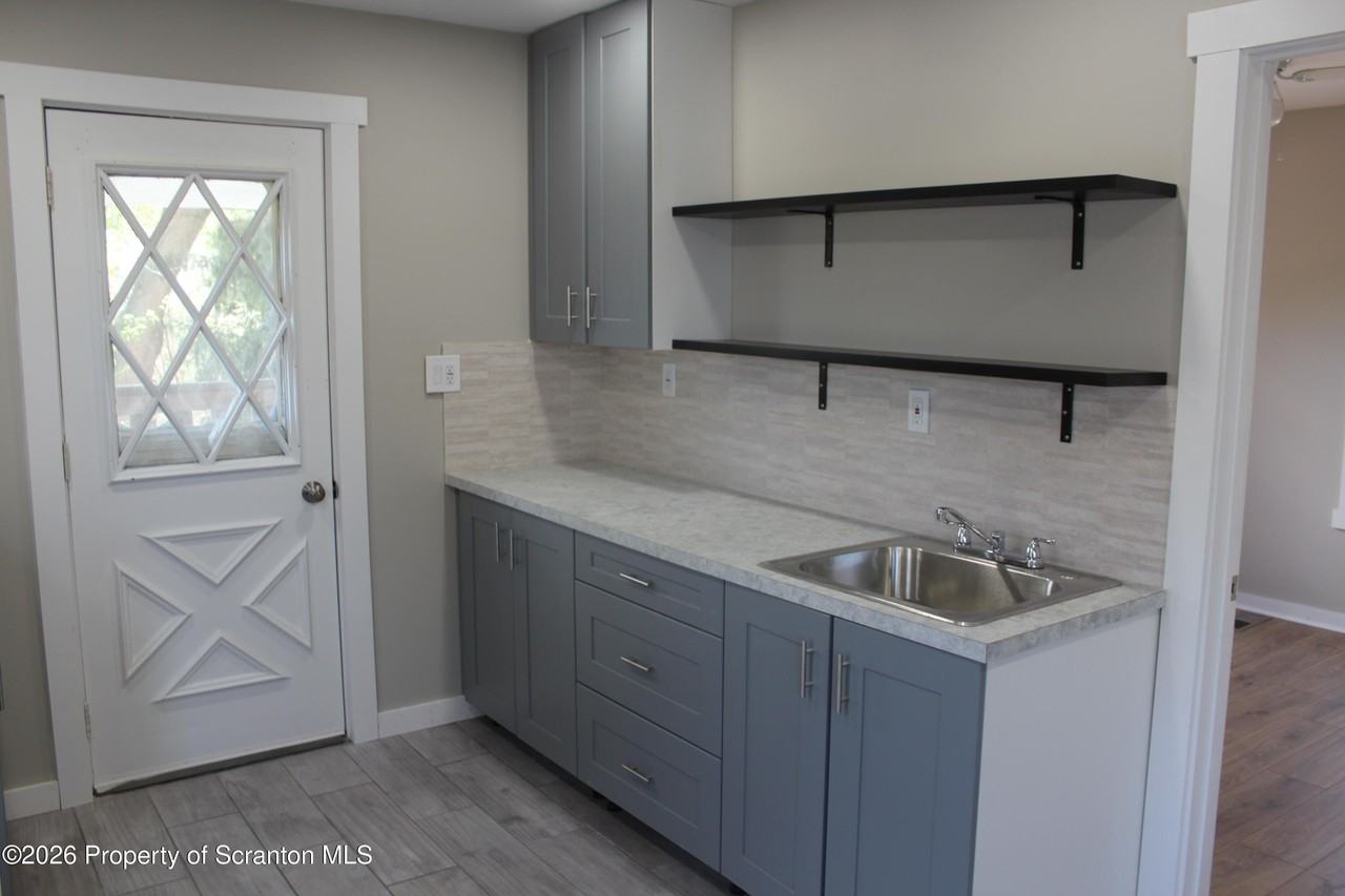 215 Ferdinand St #2 - Photo 4 of 17