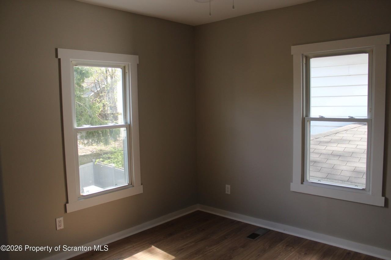 215 Ferdinand St #2 - Photo 7 of 17