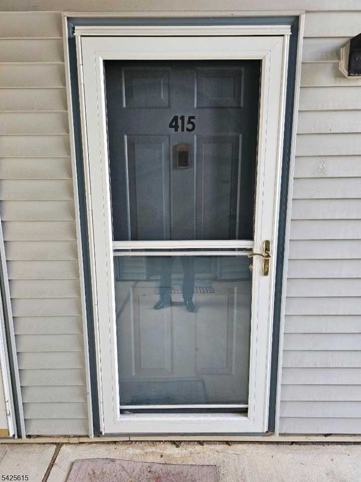 20 Delar Pkwy Apt 415 #415 - Photo 2 of 12
