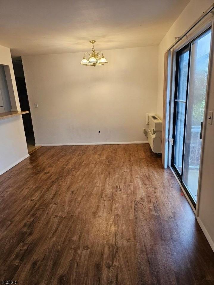 20 Delar Pkwy Apt 415 #415 - Photo 6 of 12