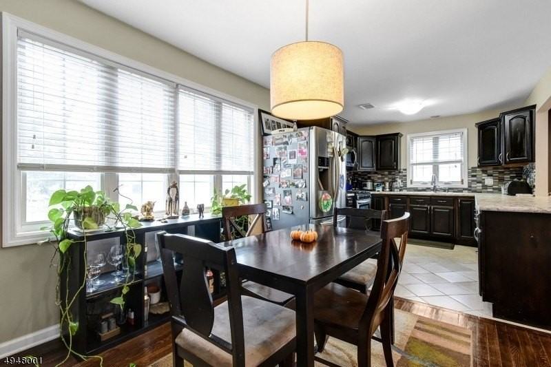 221 Hillside Ave - Photo 5 of 18