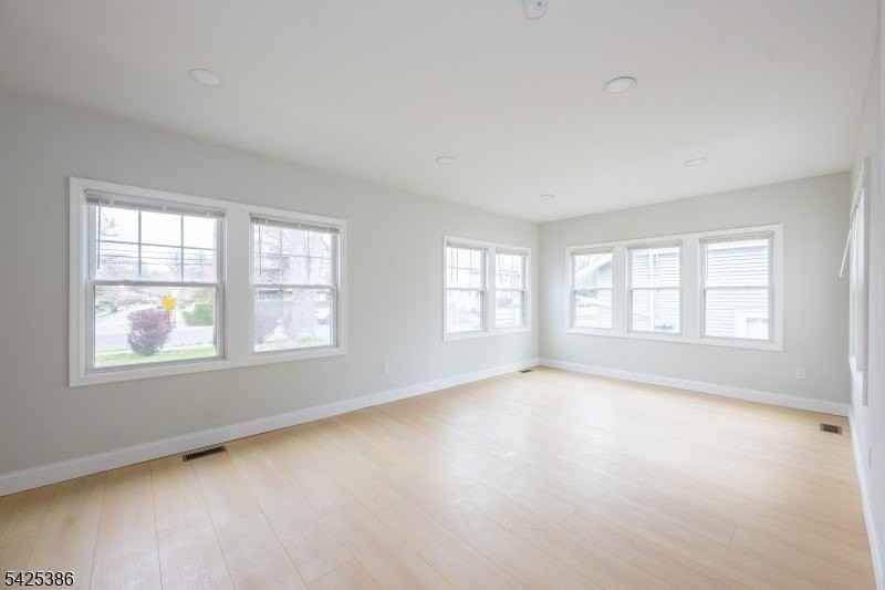 59 Watchung Ave #1 - Photo 4 of 17