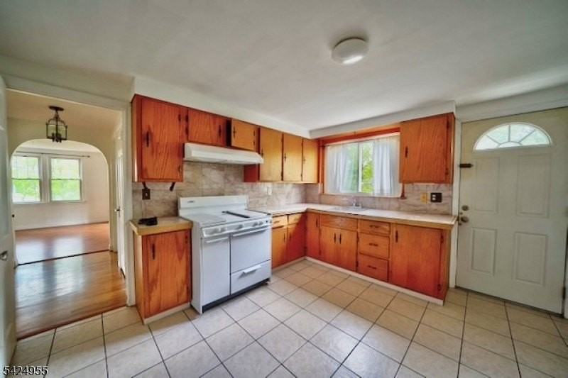 382 High Mountain Rd - Photo 5 of 10