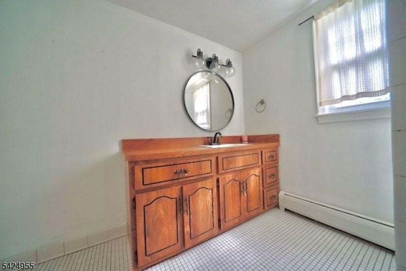 382 High Mountain Rd - Photo 7 of 10