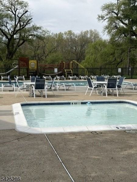 56 Stonyridge Dr - Photo 4 of 4