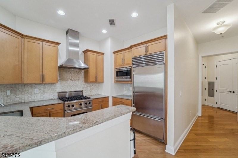 1212 The Plz - Photo 5 of 23