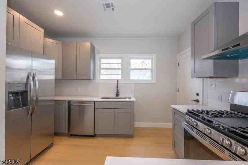 59 Watchung Plz #2 - Photo 5 of 12