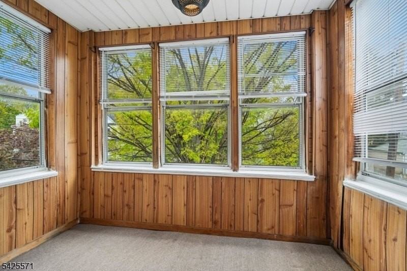 7 Beekman St #2 - Photo 3 of 27