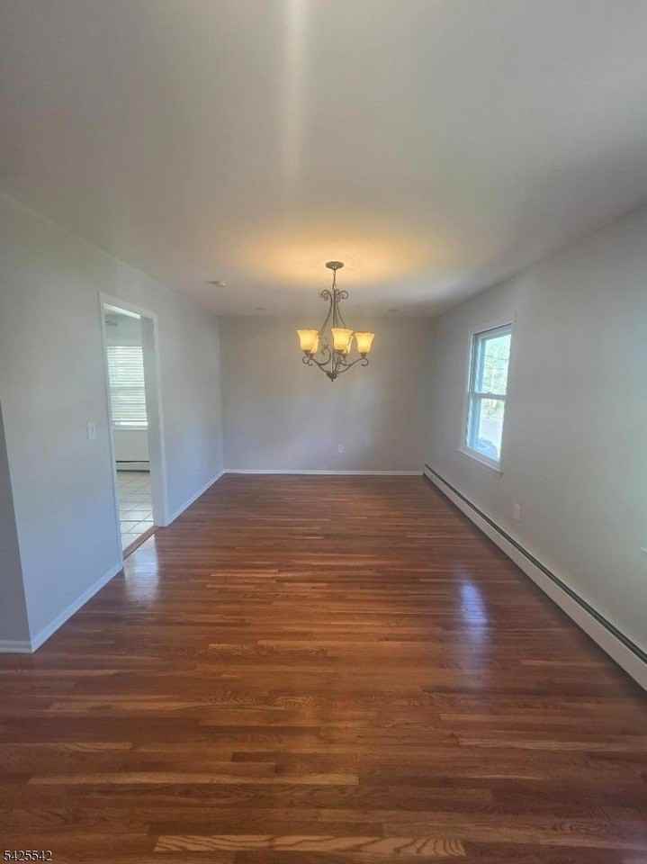 101 Bloomingdale Ave - Photo 6 of 22