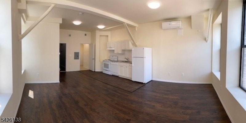 192 Market St #7A - Photo 2 of 9