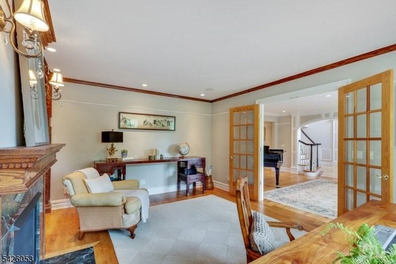 236 Long Hill Dr - Photo 5 of 40