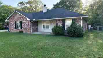 featured image of 608 Oak St