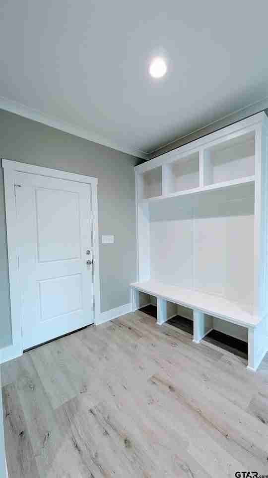 102 Zane Ln - Photo 4 of 20