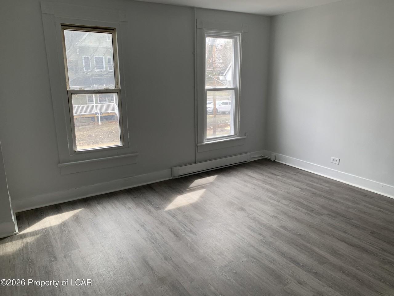 51 S Welles St - Photo 2 of 9