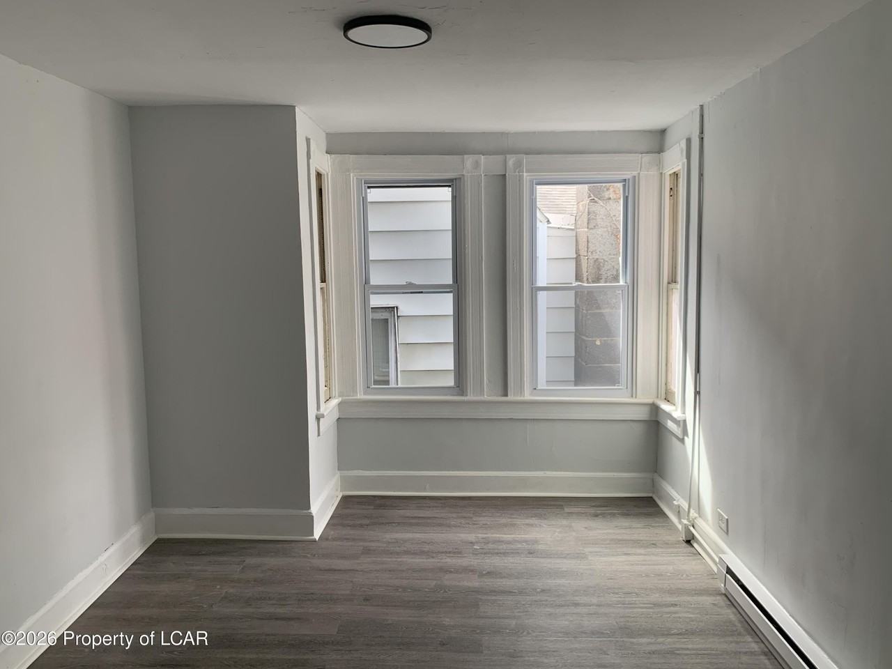 51 S Welles St - Photo 3 of 9