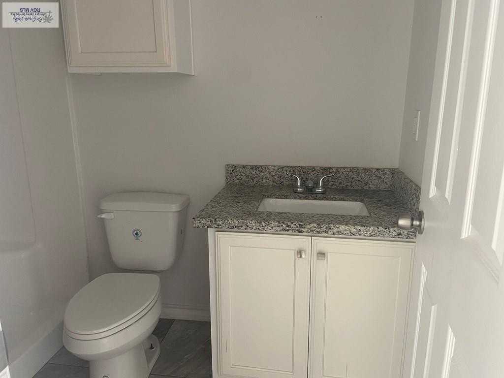 307 E 2nd St - Photo 5 of 20