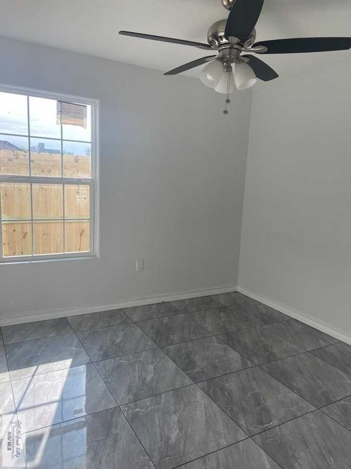 307 E 2nd St - Photo 6 of 20