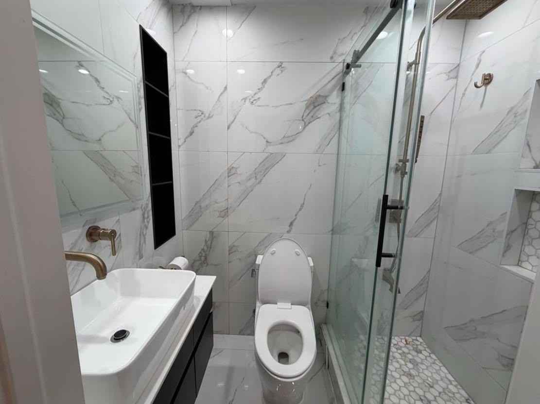 202 48th St #3 - Photo 5 of 10
