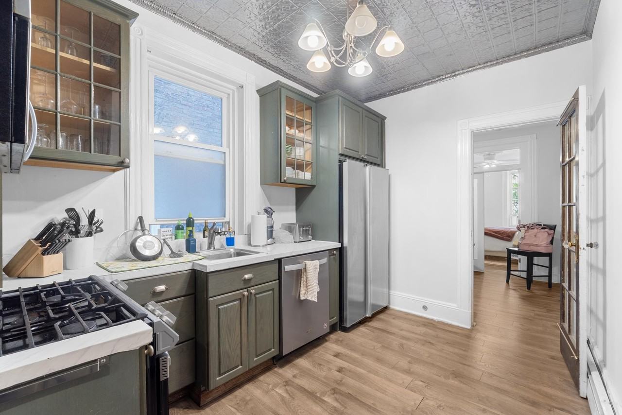 723 Willow Ave #2R - Photo 5 of 18